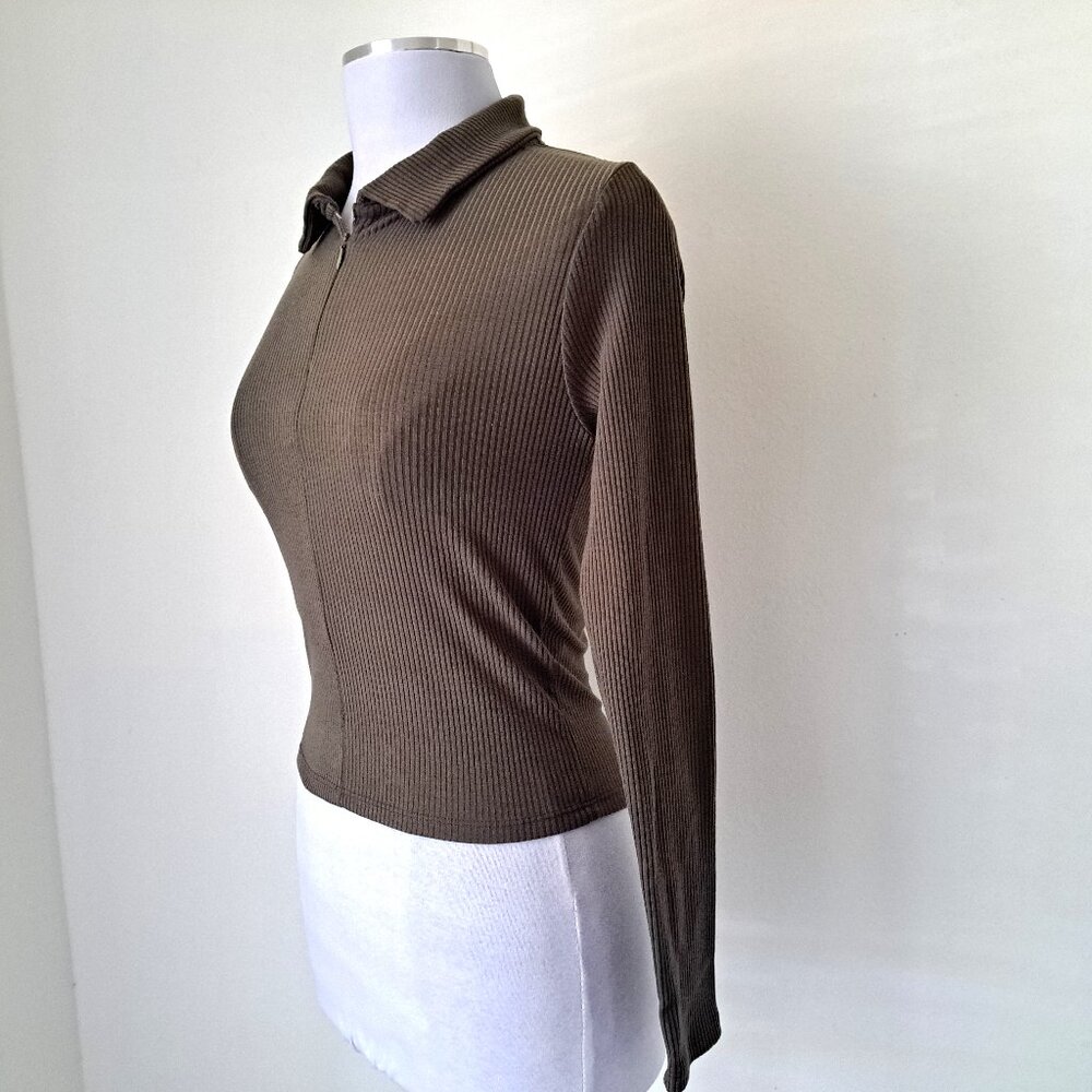 Cloud Dancer Juniors  Sweater Cropped Long Sleeve Green Color Size L